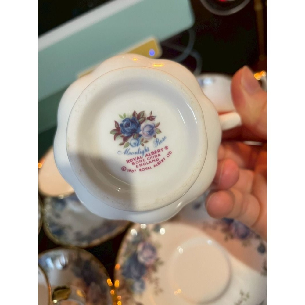 （純正英國製）1987 Royal albert 經典 月光玫瑰紅茶杯 (五組共5500)-細節圖5