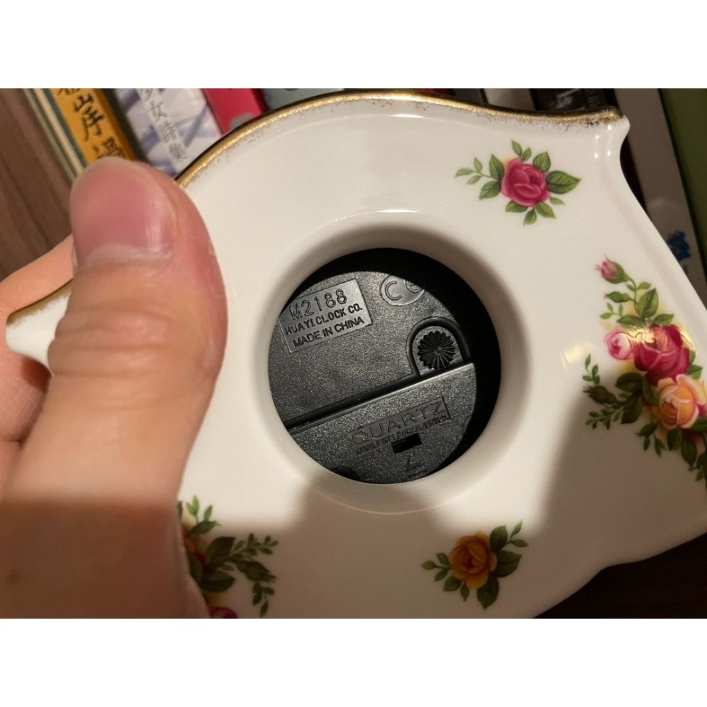 （英國製） Royal Albert 1962 鄉村玫瑰骨瓷時鐘 座鐘 骨瓷-細節圖4