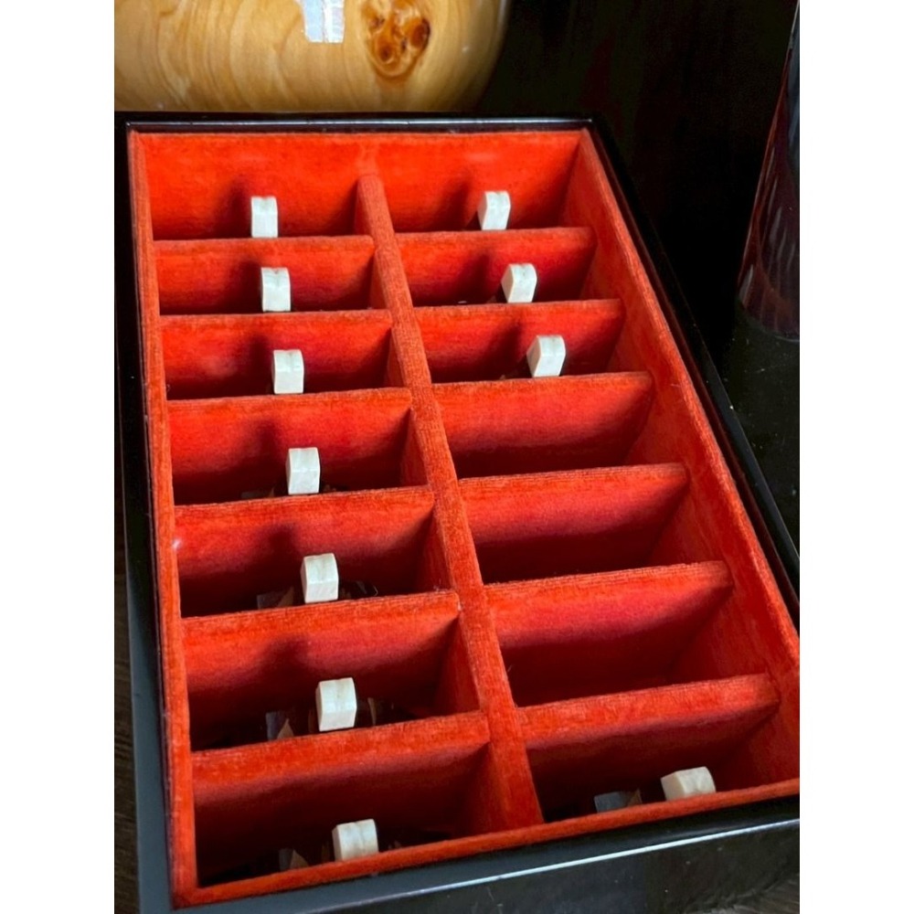 日本古箏用 輪島塗 最高級盛上紋琴柱盒 上緣牙製紅葉金蒔繪雁柱-細節圖4