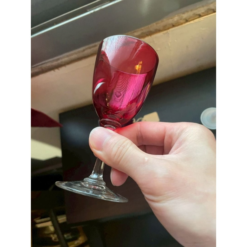 老英國 19世紀 維多利亞時期 手工製 蔓越莓色 葡萄酒杯 紅酒 洋酒 (古董建議自取)-細節圖3