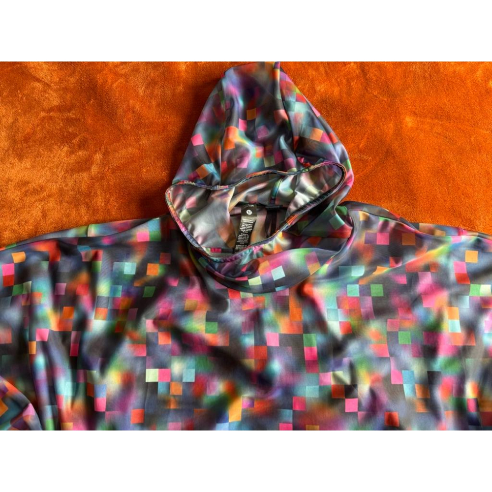 二手lululemon 網布套頭連帽上衣 Pride SZ S女生可穿LM3FLYS-細節圖7