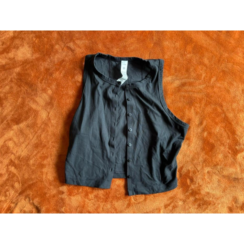 二手lululemon Ribbed Nulu™  女士羅紋前側紐扣款背心 LW1FMJS SZ S-細節圖5
