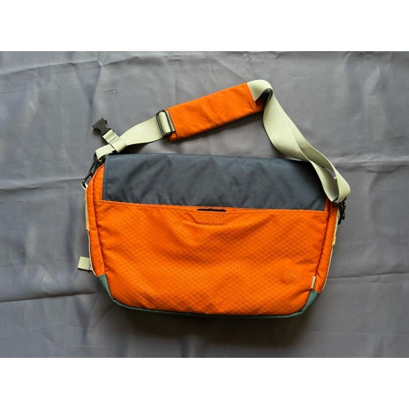 二手衝浪滑雪大牌Burton郵差包 20L-細節圖4