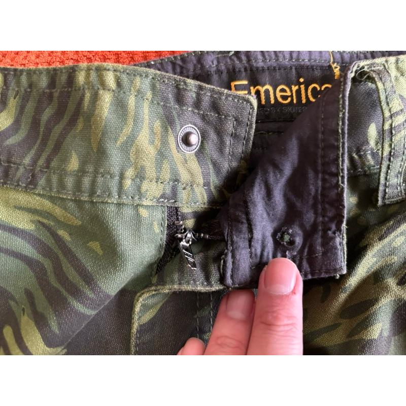 【D2】二手西海岸滑板大牌Emerica迷彩短褲 SZ 32-細節圖3