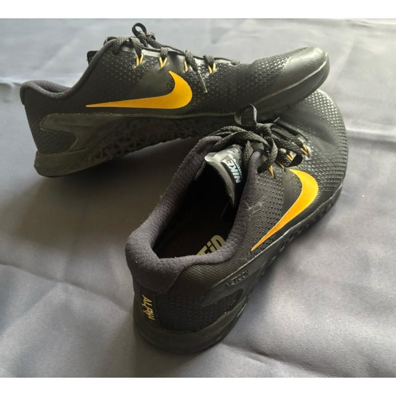 二手稀有Nike Metcon 4 Nikeid 黑金配色賣場唯一 US11-細節圖8