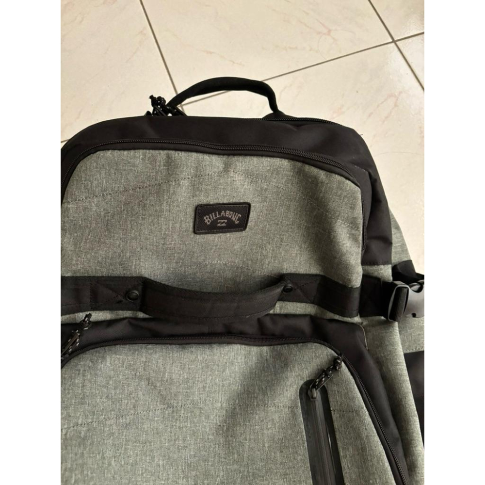 二手衝浪大牌Billabong28寸行李箱-細節圖3