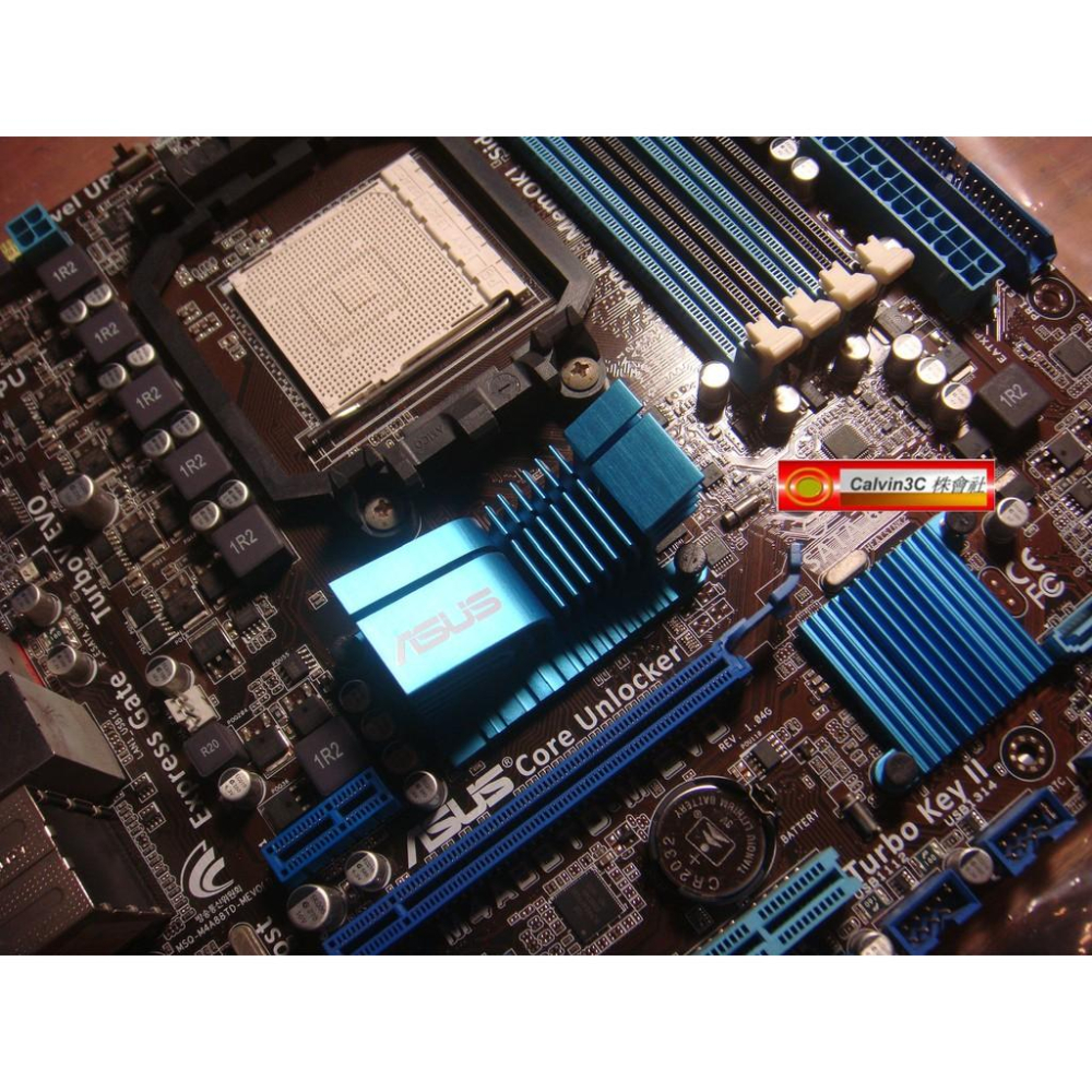 華碩 ASUS M4A88TD-M EVO AM3腳位 內建顯示 AMD 880G晶片 4組DDR3 6組SATA-細節圖2
