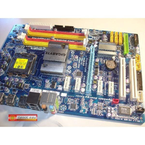 技嘉 GA-EP45-UD3LR 775腳位 Intel P45晶片組 6組SATA 4組DDR2 全固態電容 超耐久