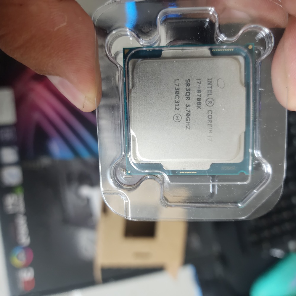 ROG Strix Z370F&i7-8700K-細節圖2