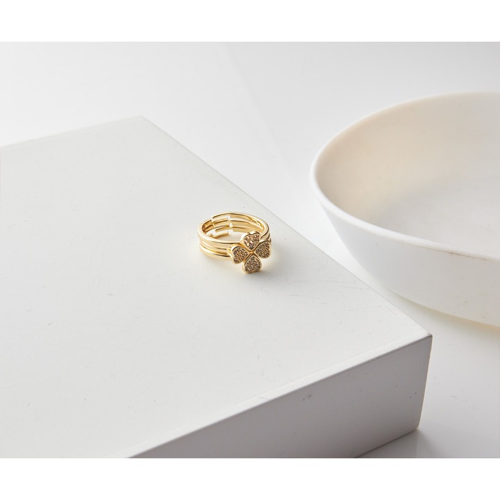 台灣現貨 正韓 四葉愛心鋯石 戒指 對戒 情侶戒 莫桑石 鑽石戒指 求婚禮物 情人節 戒指 戒子 韓國飾品 結婚禮物-細節圖2