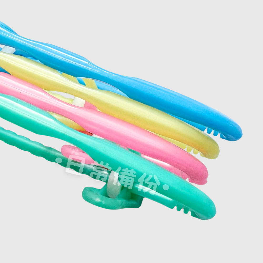 騰宇 透明裙架 4入 台灣製 衣架 裙子 裙子衣架 裙夾 裙夾衣架 裙架 曬衣夾 夾子 衣架 衣夾 曬襪子 曬內衣-細節圖5