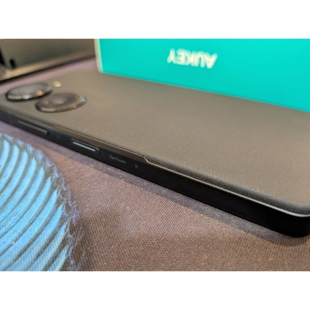 Asus zenfone 9 小手機 機況好 8G/128G 原盒 附充電器-細節圖2