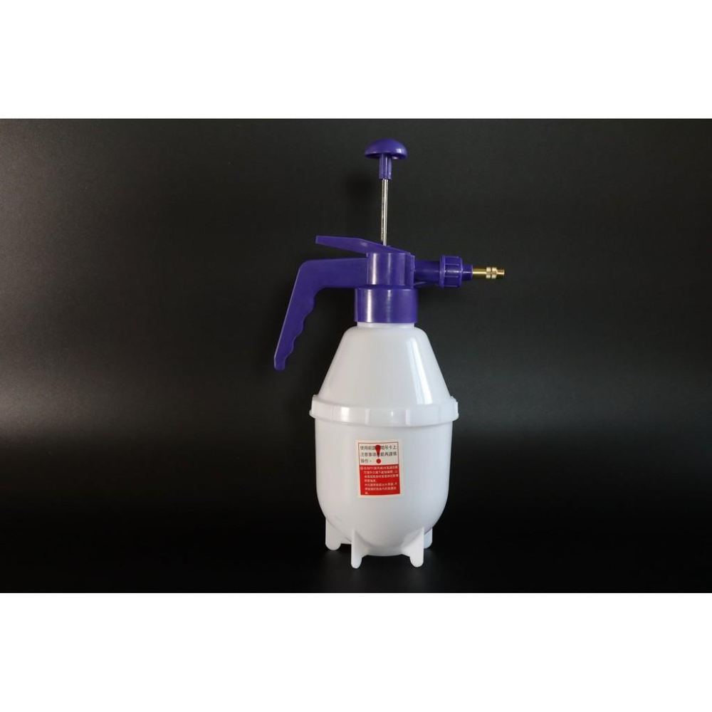 阿事的店~CHJ519 0.8L噴霧器 噴瓶 隨機出貨 氣壓噴霧器 噴水器 噴霧瓶 灑水器-細節圖2