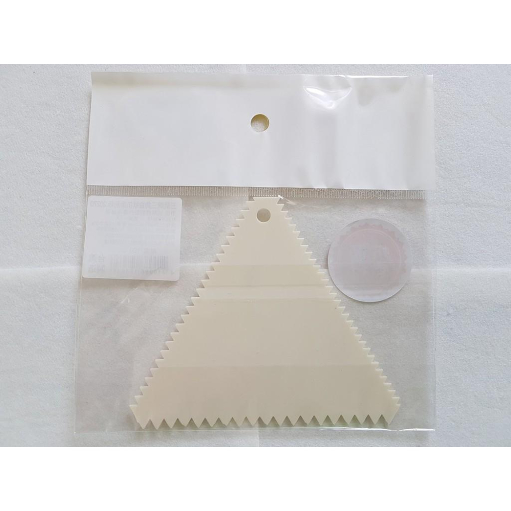 阿事的店~20270 三箭牌三角齒狀抗菌刮板 刮板 刮版 麵粉刀 西點 麵粉刮刀 麵糰刮板-細節圖2