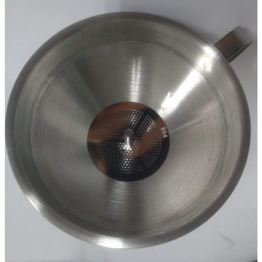 玲瓏小舖【304 不銹鋼漏斗 直徑約15cm 大號 附上隔渣器】 附網漏斗 不鏽鋼漏斗 濾渣漏斗-細節圖2
