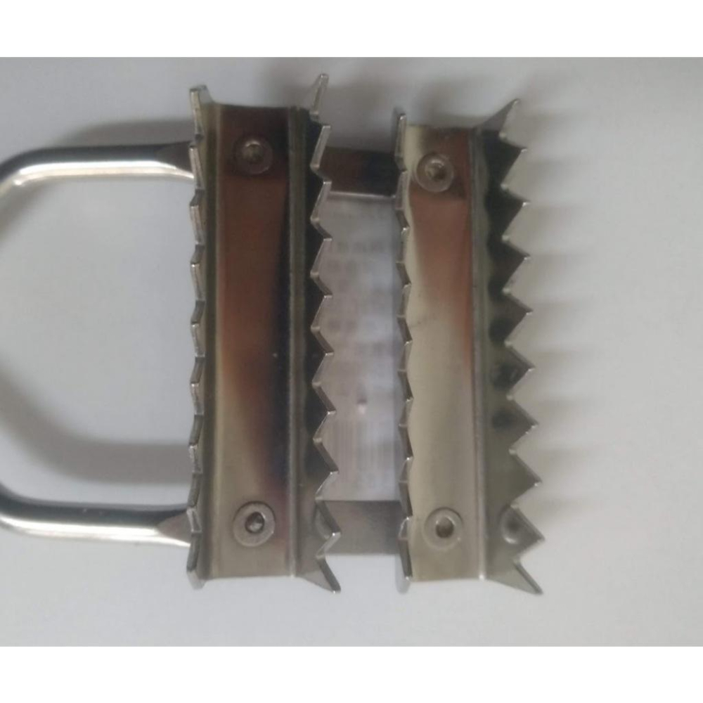 玲瓏小舖【不鏽鋼魚鱗刨】不鏽鋼刮鱗器 魚鱗刨刀 刮魚鱗器 去魚鱗器 去鱗器 刮鱗器 魚鱗刨 刨鱗器-細節圖2