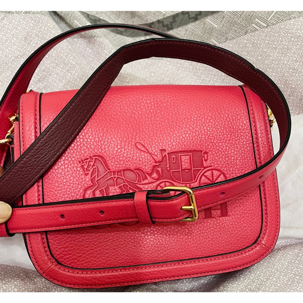 coach經典荔枝皮革馬鞍包桃紅色-細節圖2