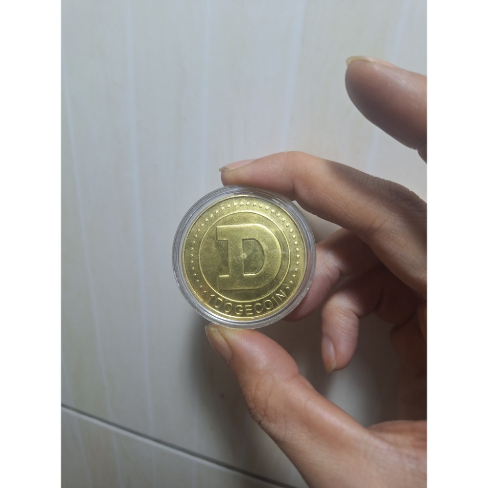 加密貨幣 紀念幣 狗狗幣 Doge 虛擬貨幣 實體紀念幣 金色 彩色 小狗 伊隆馬斯克-細節圖3