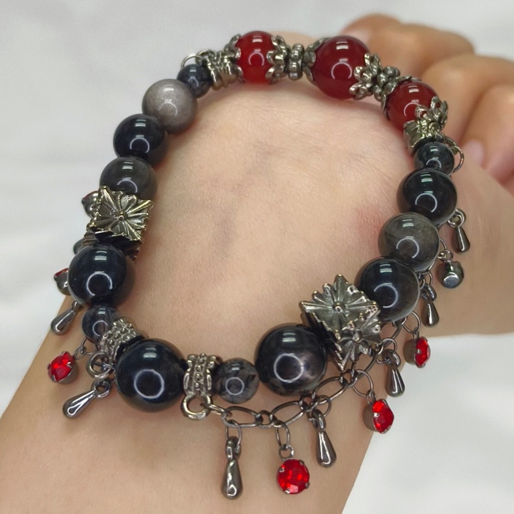 【二手讓藏】哥德風設計款手串 /紅瑪瑙+黑髮晶+銀曜石+金運石 水晶手串-細節圖3