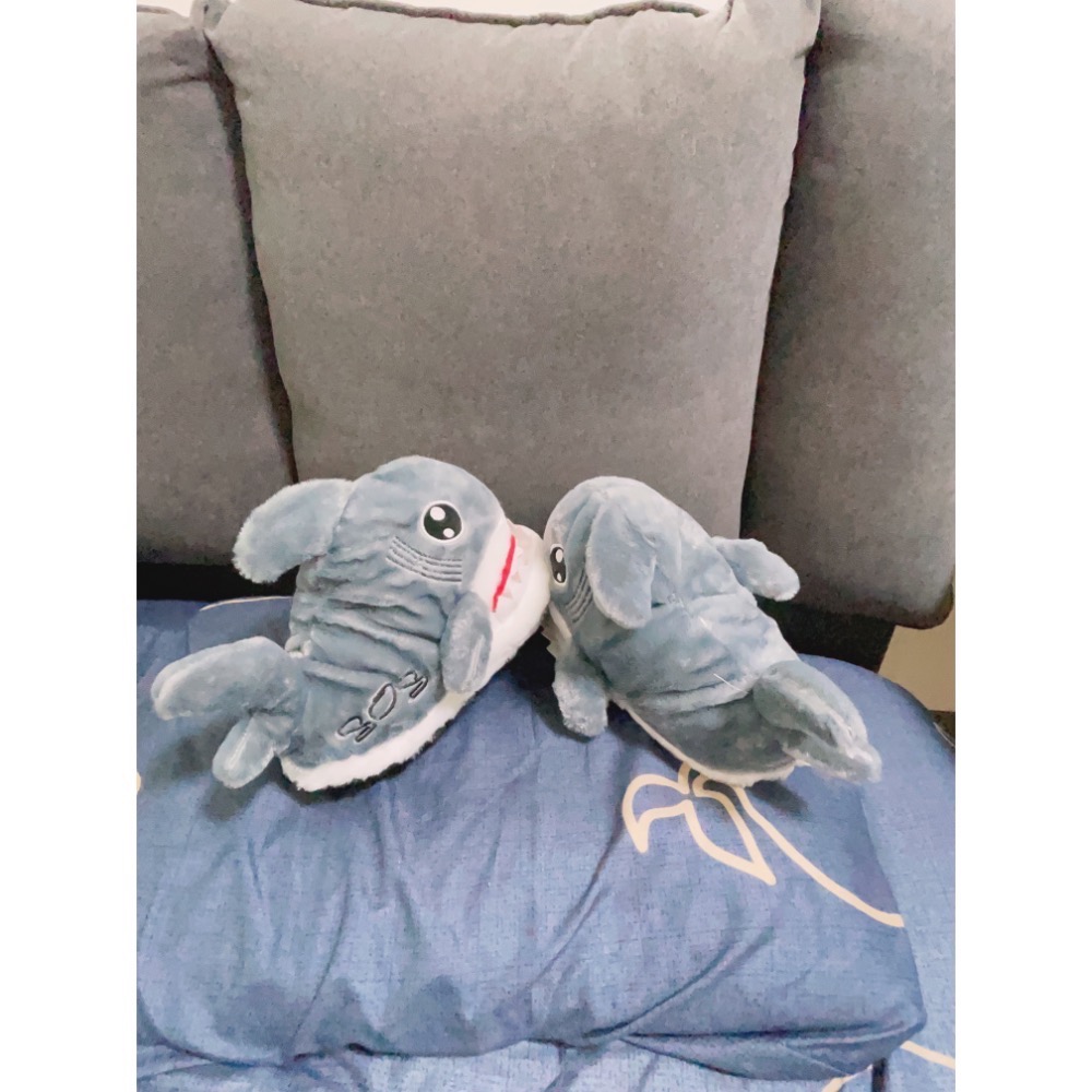 鯊魚拖鞋 居家室內拖 絨毛拖鞋 造型拖鞋 現貨-細節圖2