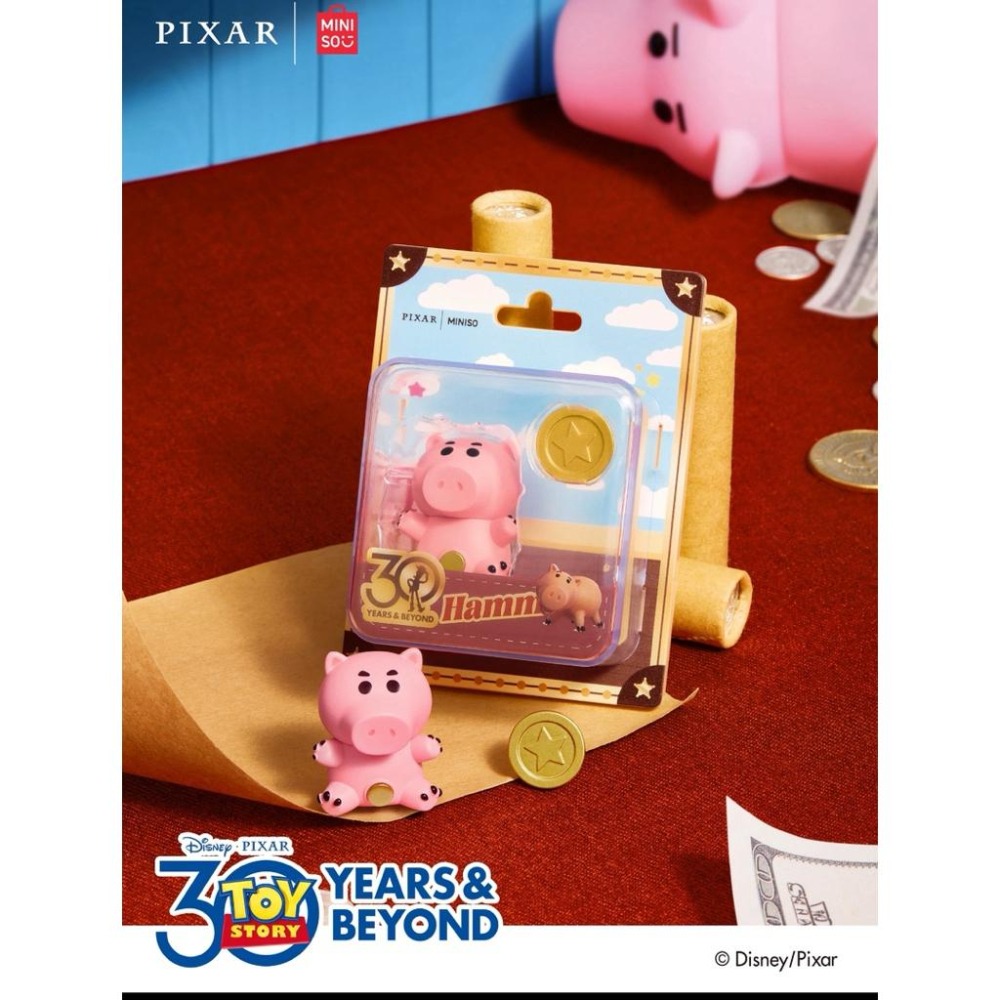 名創 miniso 新品 皮克斯 玩具總動員 三眼怪 草莓熊 巴斯  玩心無限系列 吊卡 盲盒 冰箱 磁鐵-細節圖4