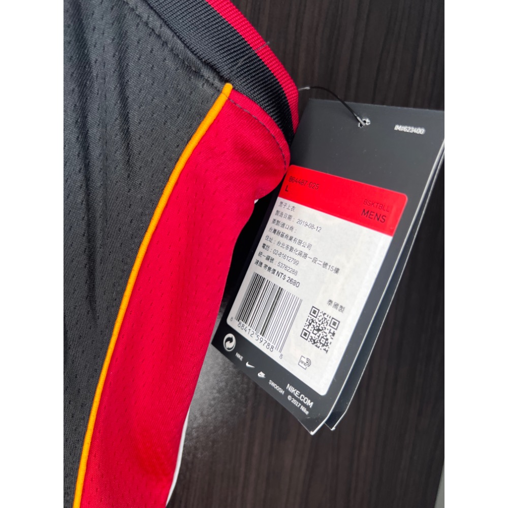 【全新台灣公司貨】Nike NBA 熱火隊 Dwyane Wade #3 Swingman 球衣 L號 經典黑衫-細節圖3