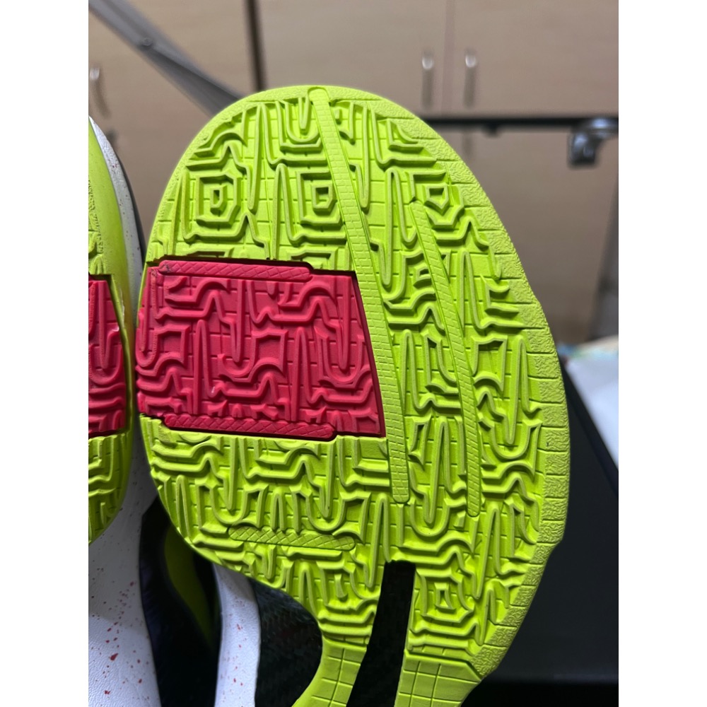 【二手實戰】Nike Kobe 5 Protro Chaos 小丑 US8.5 經典混亂配色 聖誕大戰-細節圖10