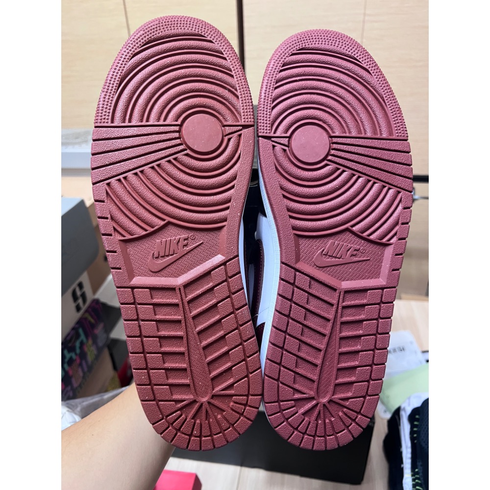 【大尺碼二手】Air Jordan 1 Mid Dark Pony 酒紅 US13 超值價-細節圖9