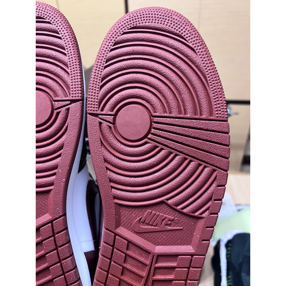 【大尺碼二手】Air Jordan 1 Mid Dark Pony 酒紅 US13 超值價-細節圖10
