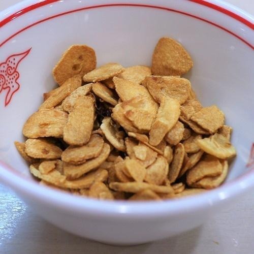 【可批發】日本Hachi業務用炸蒜片 居酒屋 牛排 義大利麵 大蒜片 零食 日本製 極品黃金蒜片 美味料理 完美購物-細節圖6