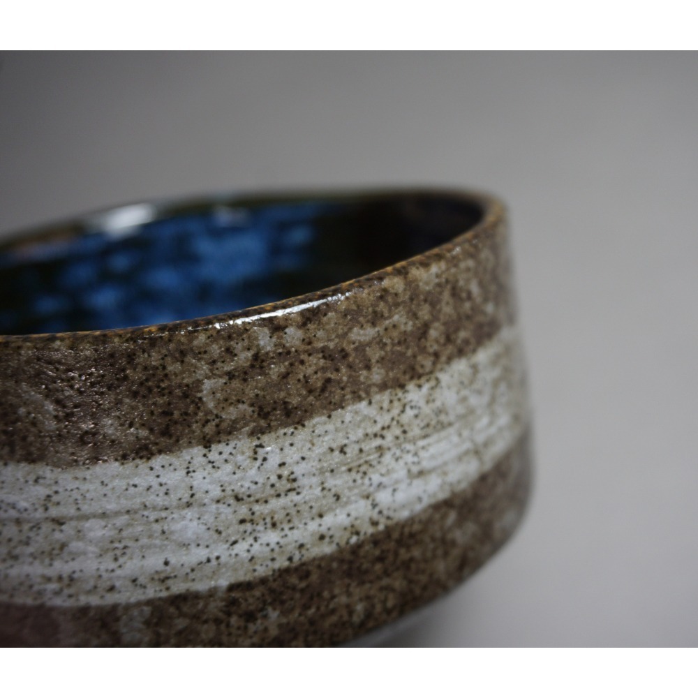 日本 西庵窯 美濃燒 經典 白刷毛 抹茶碗 茶碗 (附紙盒) 茶盞 窯燒 日式 陶器 全新品 日本製抹茶道具 宋代點茶-細節圖4