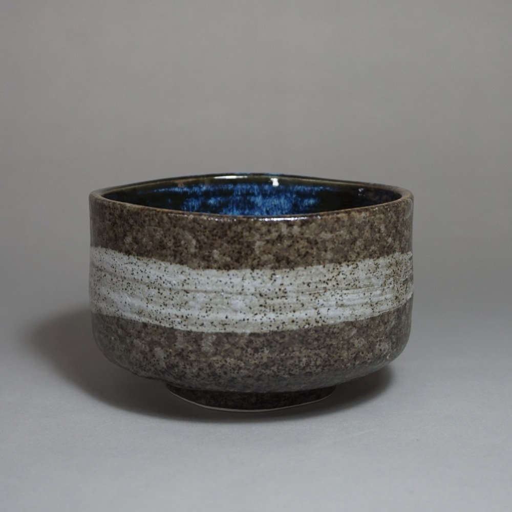 日本 西庵窯 美濃燒 經典 白刷毛 抹茶碗 茶碗 (附紙盒) 茶盞 窯燒 日式 陶器 全新品 日本製抹茶道具 宋代點茶-細節圖5