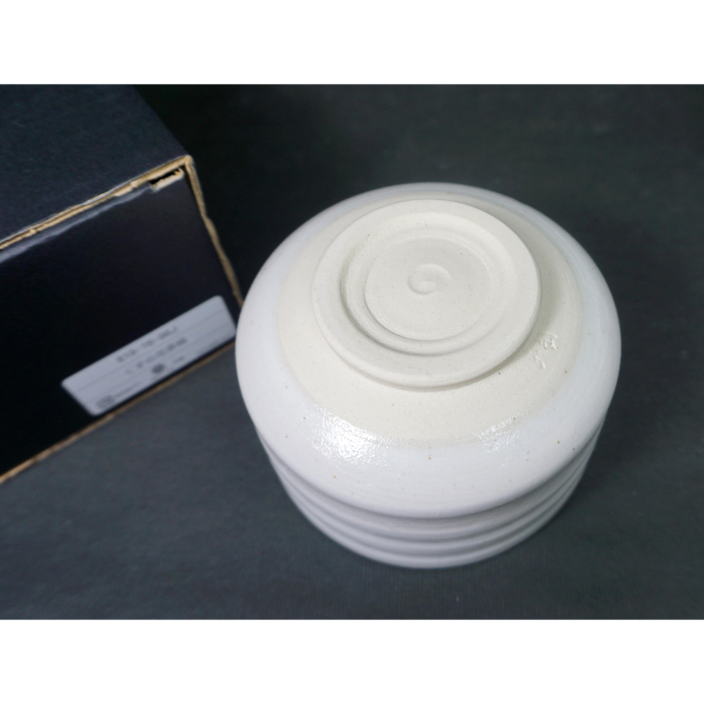 日本 美濃燒 山葛花 抹茶碗 (附紙盒) 日本製抹茶道具 茶碗 日式 陶器 全新 未使 茶盞 現貨-細節圖4