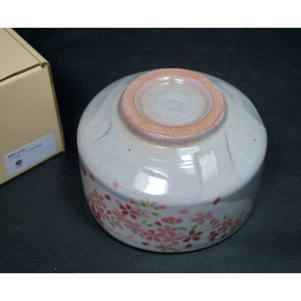 日本 美濃燒 櫻花紋 落櫻繽紛 抹茶碗 (附紙盒) 日本製抹茶道具 茶碗 日式 陶器 全新 未使 茶盞 現貨-細節圖6