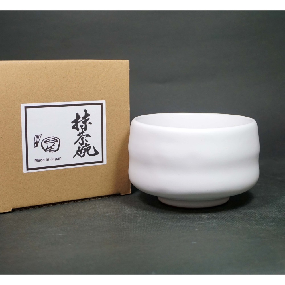 日本 美濃燒 粉引白 抹茶碗(附紙盒)日本製 茶碗 現貨 日式茶道具 全新品 傳統陶器 適用洗碗機 微波爐 時尚茶具-細節圖2