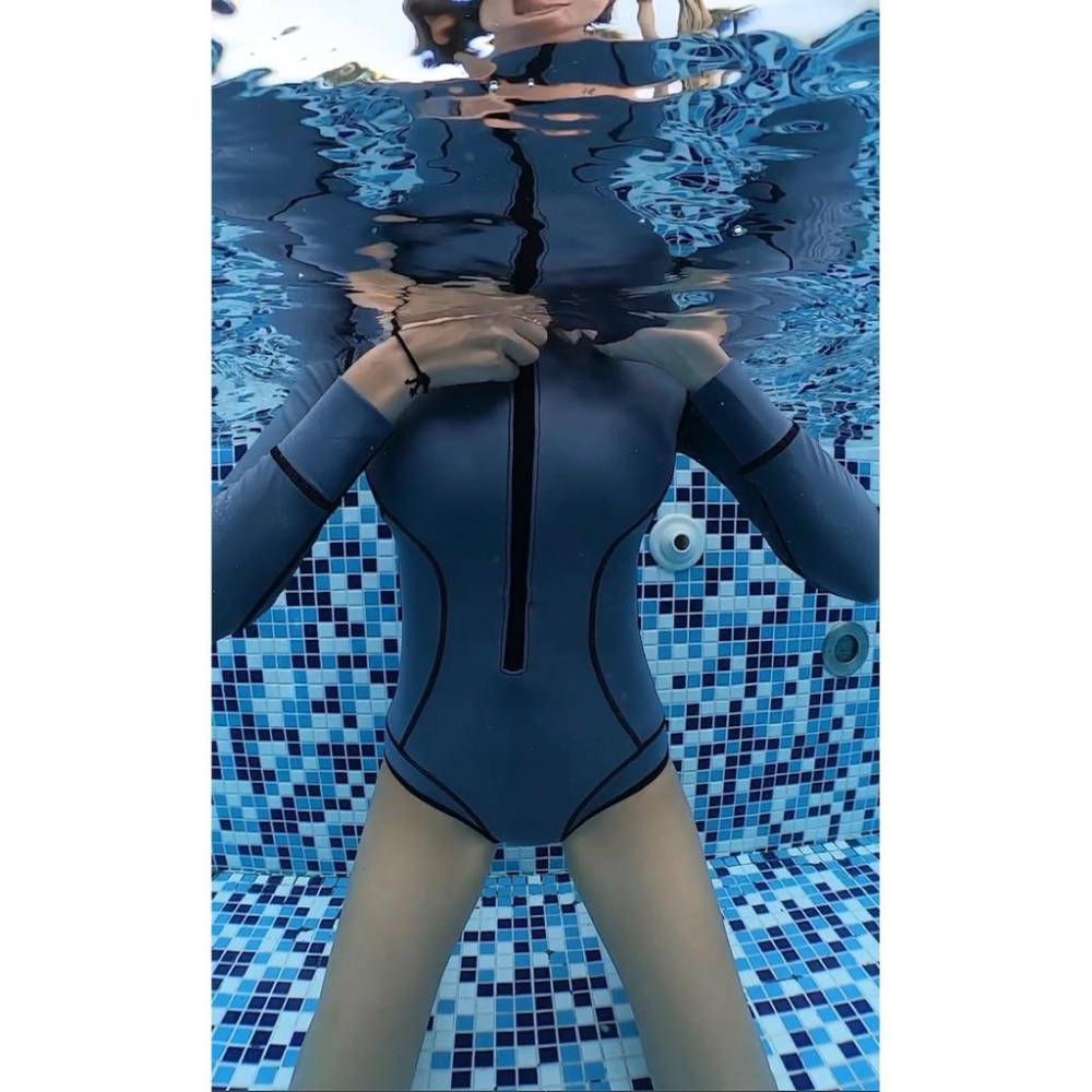 (現貨) 長袖速乾新款泳衣/衝浪衣-細節圖3