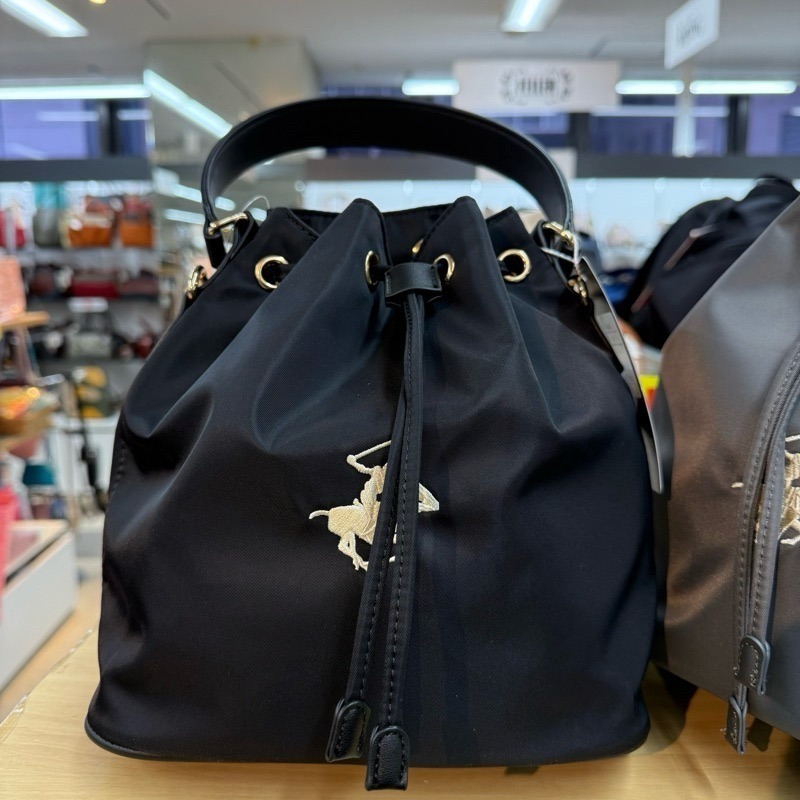 日本代購🇯🇵 Beverly Hills Polo Club馬球標誌刺繡2WAY尼龍水桶包 抽繩包 束口包-規格圖9