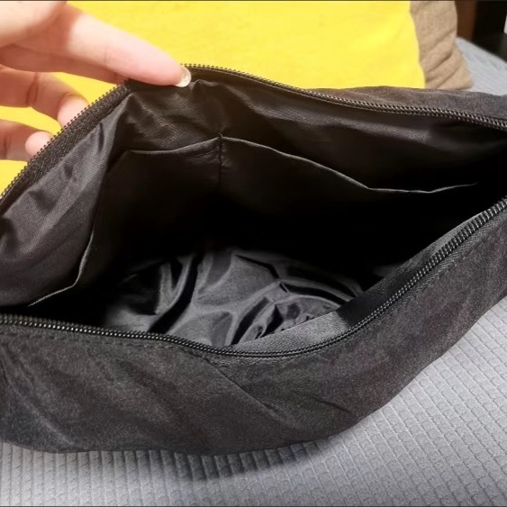 極簡輕便尼龍百搭兩用半月包 肩背 斜背 優衣庫同款 Uniqulo同款 熱銷破百件-細節圖5
