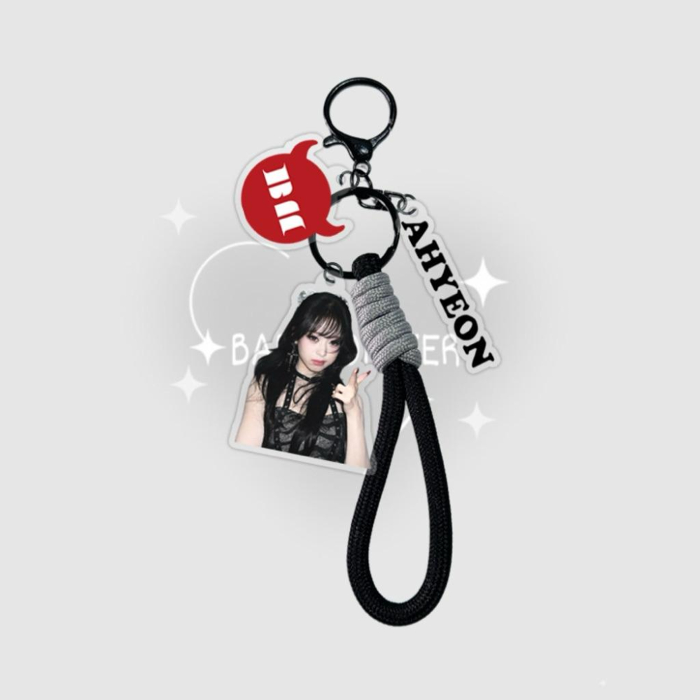 現貨在台 BABYMONSTER 寶怪 吊飾 壓克力鑰匙圈 掛件 kpop週邊 演唱會物料 雅賢Asa RUKA-細節圖3