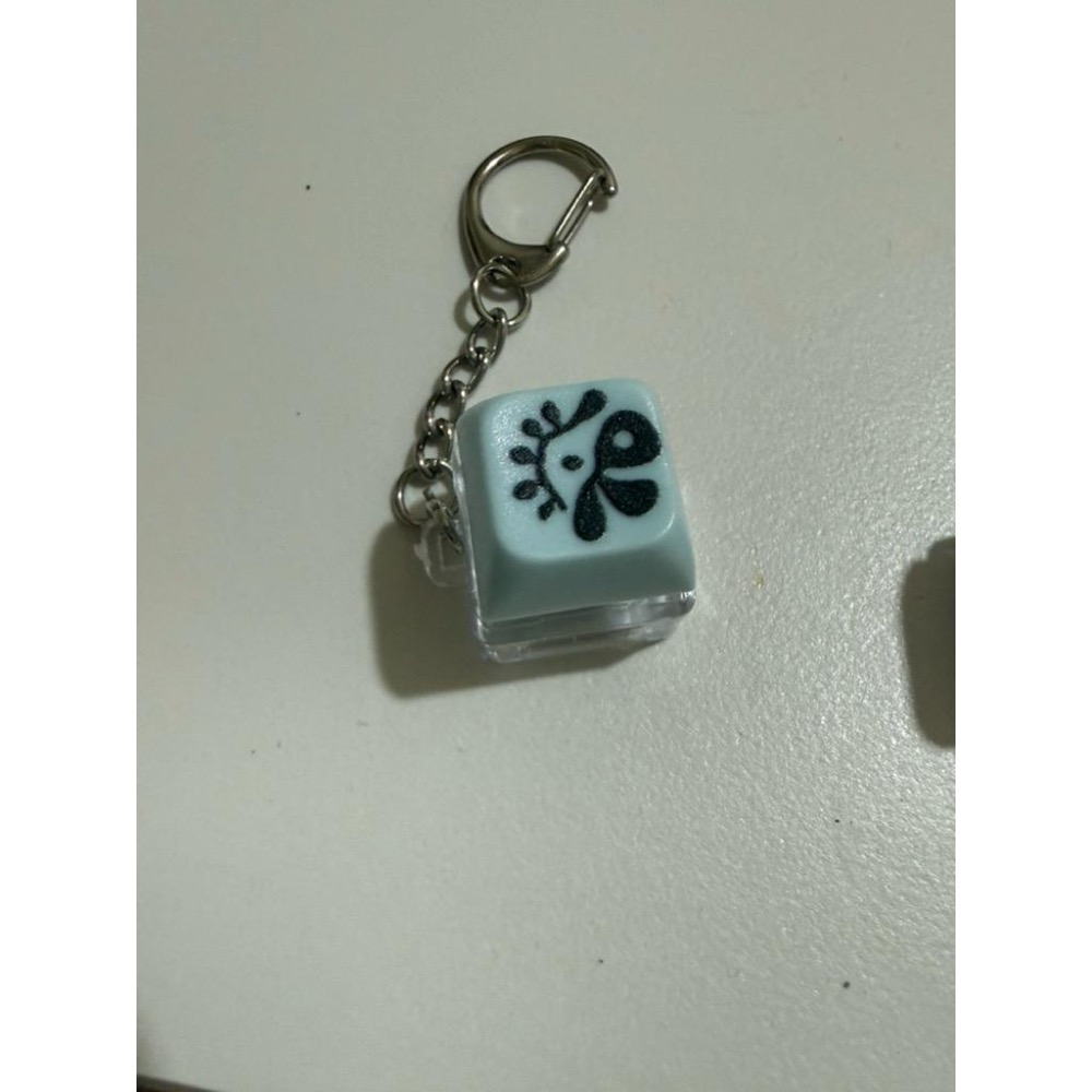現貨在台 CORTIS 解壓鍵盤 舒壓按鈕 燈光鑰匙圈 上班必備 療癒小物 kpop週邊 趙雨凡安乾鎬金主訓-細節圖4
