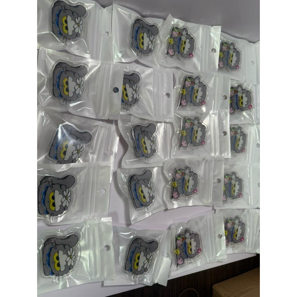 台灣現貨！更新-磁吸GD權志龍貓咪ZOA娃娃手機氣囊可伸縮支架/插卡立牌/演唱會-細節圖5