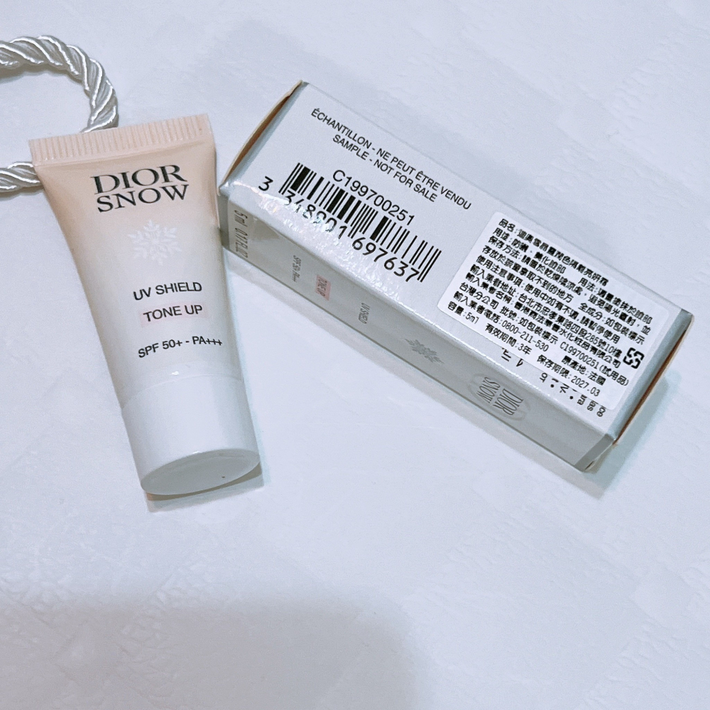 Dior 迪奧 雪晶靈潤色隔離亮妍霜 雪精靈潤色隔離妝前乳 5ml 專櫃貨 全新品 防曬 修色 隔離-細節圖2