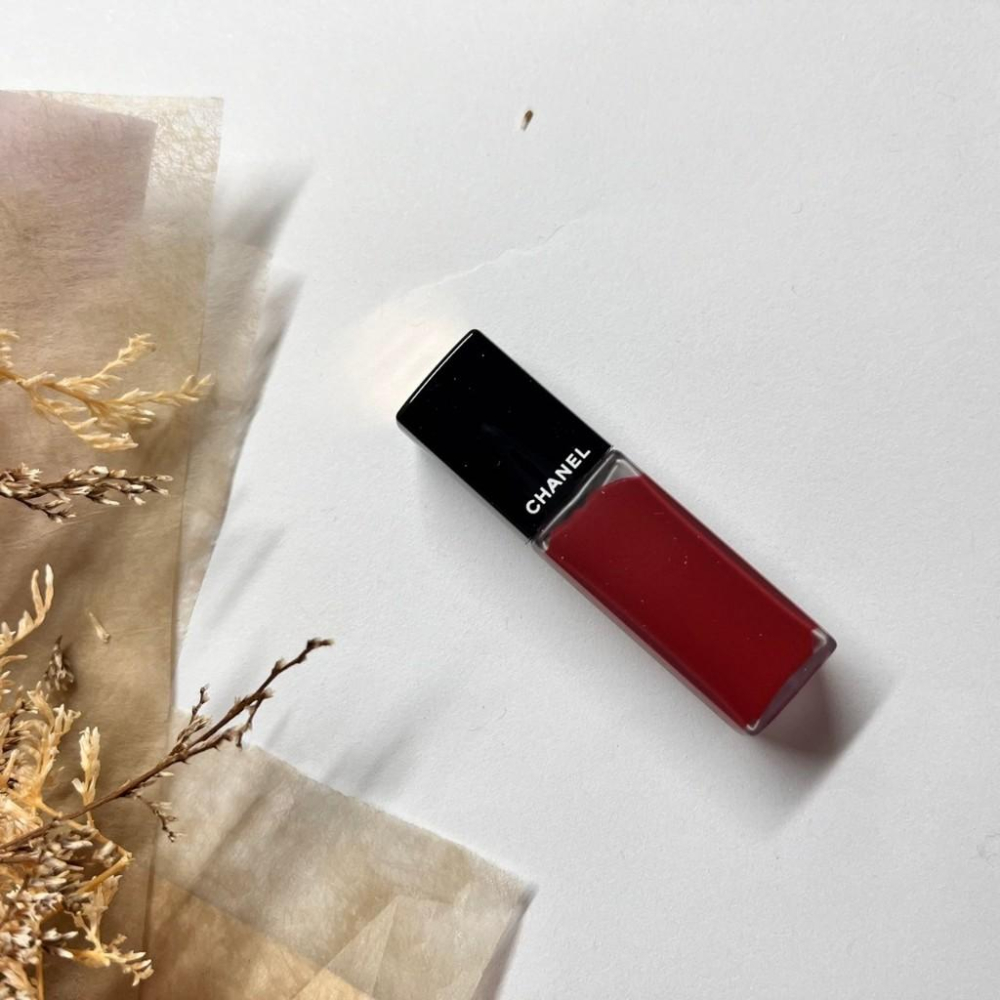 chanel香奈兒 超炫耀的柔霧唇露 2.5g（盒中）226 唇釉 專櫃貨-細節圖2