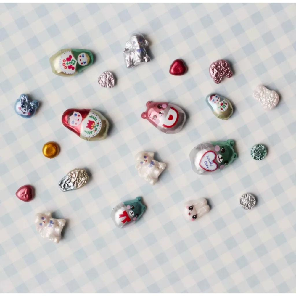 絲果兔兔醬 錫箔巧克力 兔子 俄羅斯娃娃 昭和羊 小熊 愛心 巧克力 大陸手作 微縮 盒玩 食玩 擺飾 娃娃屋-細節圖2