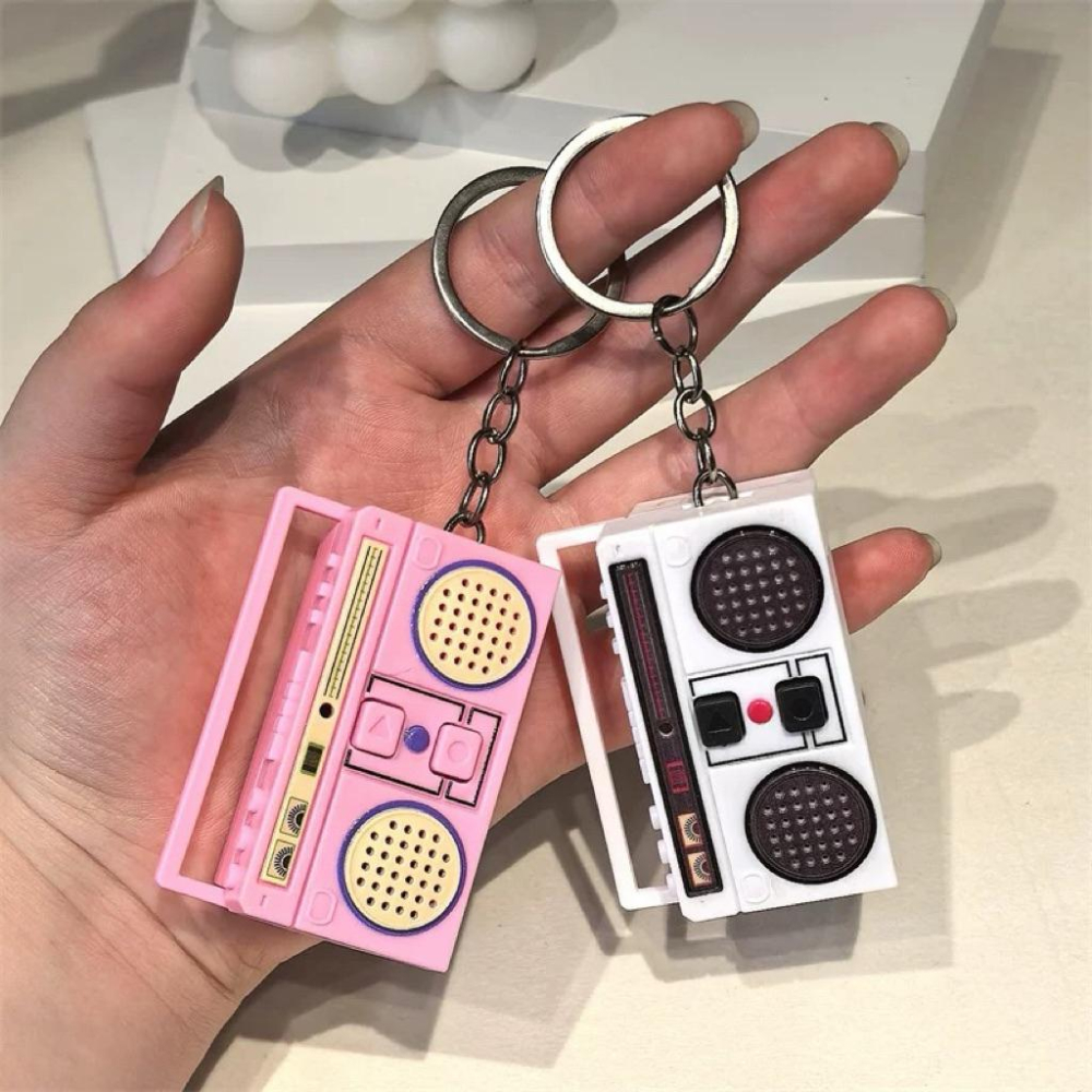 【收音機悠遊卡】（可錄音/播放 ）✨復古收音機✨迷你收音機✨聖誕禮物✨交換禮物✨收音機吊飾-細節圖3