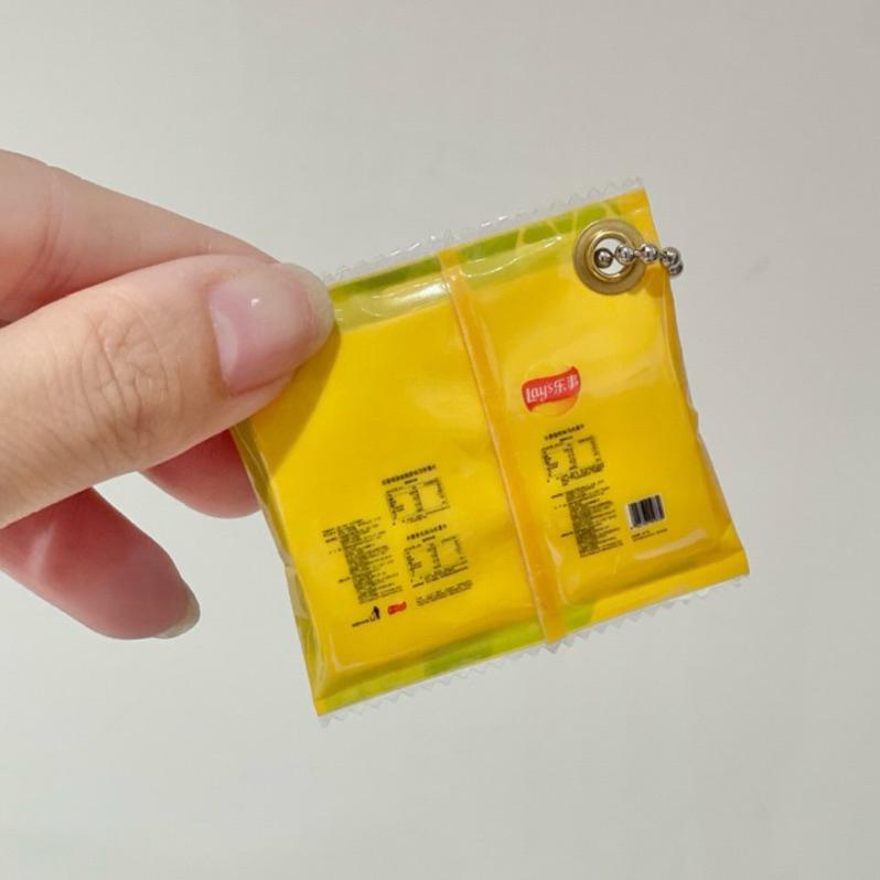 【樂事悠遊卡】 ✨微縮餅乾 ✨袖珍餅乾 ✨袖珍吊飾 ✨造型悠遊卡✨交換禮物✨悠遊卡✨生日禮物✨袖珍零食✨聖誕節禮物-細節圖3