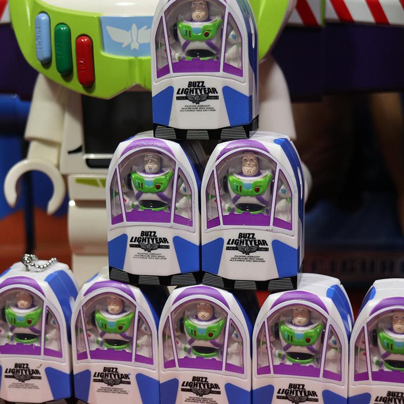 【巴斯光年悠遊卡】 ✨日本東京迷你太空艙巴斯光年✨造型悠遊卡✨交換禮物✨ 皮克斯✨生日禮物✨交換禮物✨巴斯光年✨巴斯吊飾-細節圖2