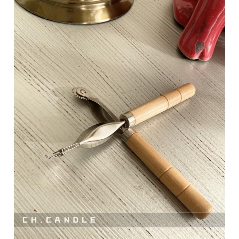 CH.CANDLE 紙蠟燭 皮革蠟燭 滾輪木柄手把 NEW KCCA 齒形划線器 香氛蠟燭 壓蠟輪 間距輪-細節圖4