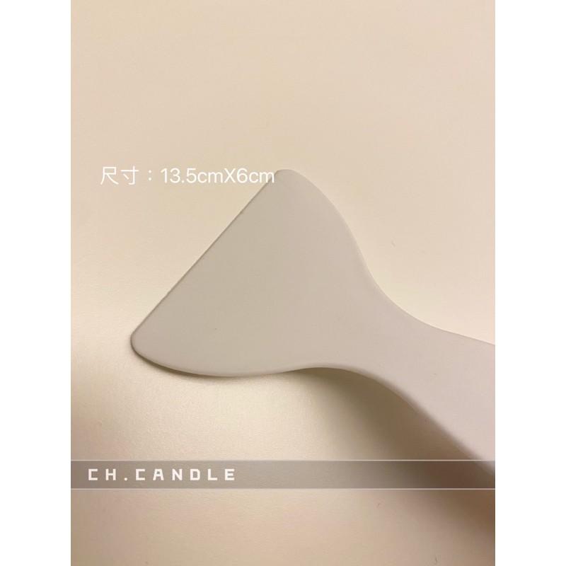 CH.CANDLE 白色小鏟子 刮刀 刮除桌面上蠟液 做蠟的好幫手 石膏 蠟燭 戳戳繡 tufting 滴膠 UV膠-細節圖2