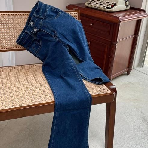 【DOE.FF】原色雙釦包臀牛仔喇叭褲 (現貨) 喇叭褲 顯瘦長褲 牛仔長褲 長褲女 高腰長褲 闊腿褲 女裝 辣妹風-細節圖2